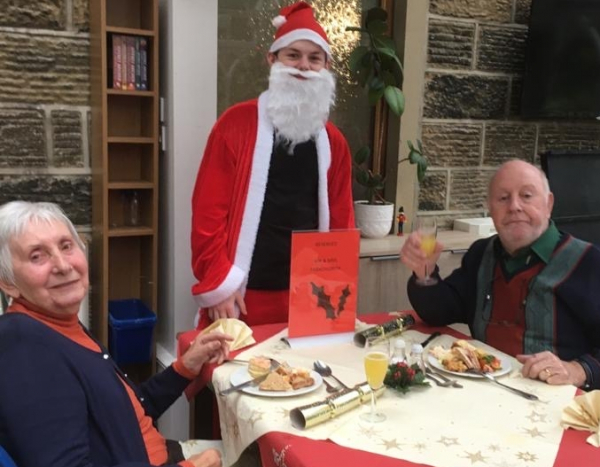 Care homes offer free lunch to those spending Christmas day alone 