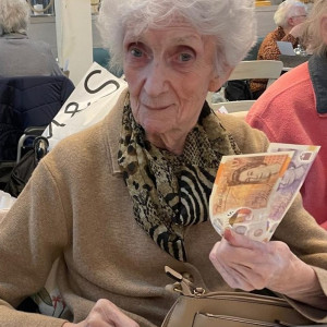 Currergate Nursing Home residents enjoy day trip 