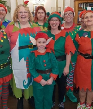 Fundraising elves give dementia charity a boost