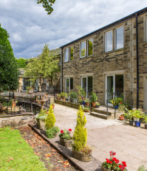 A family-friendly welcome awaits at our excellent local nursing homes 