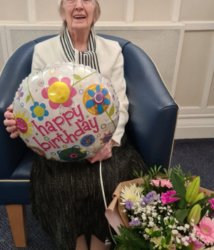 Marjorie celebrates 101st birthday at Brookfield care home 